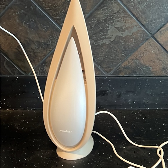 DoTERRA Lotus Diffuser - Picture 2 of 13